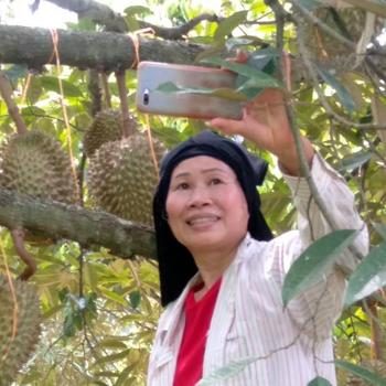 Durian Mon Thong, whole organic