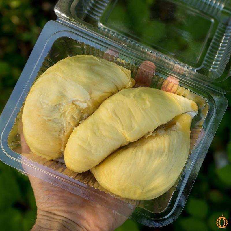 Durian Mon Thong peeled