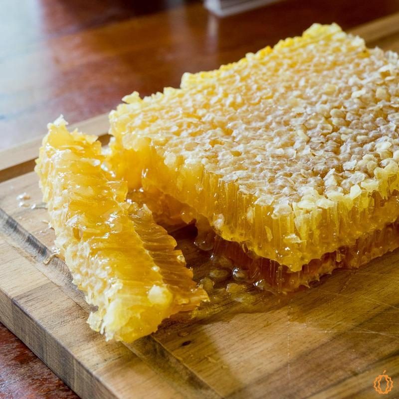 Thyme Comb Honey raw